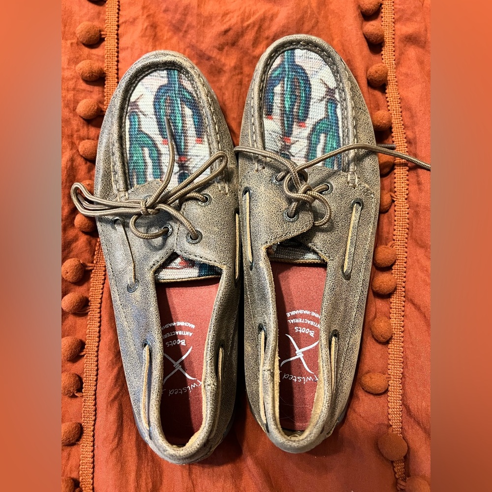 Twisted X Women’s Driving Moc with cactus inlay